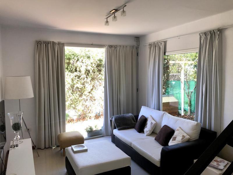 Casa 2 dormitorios a la venta City Bell — foto 1