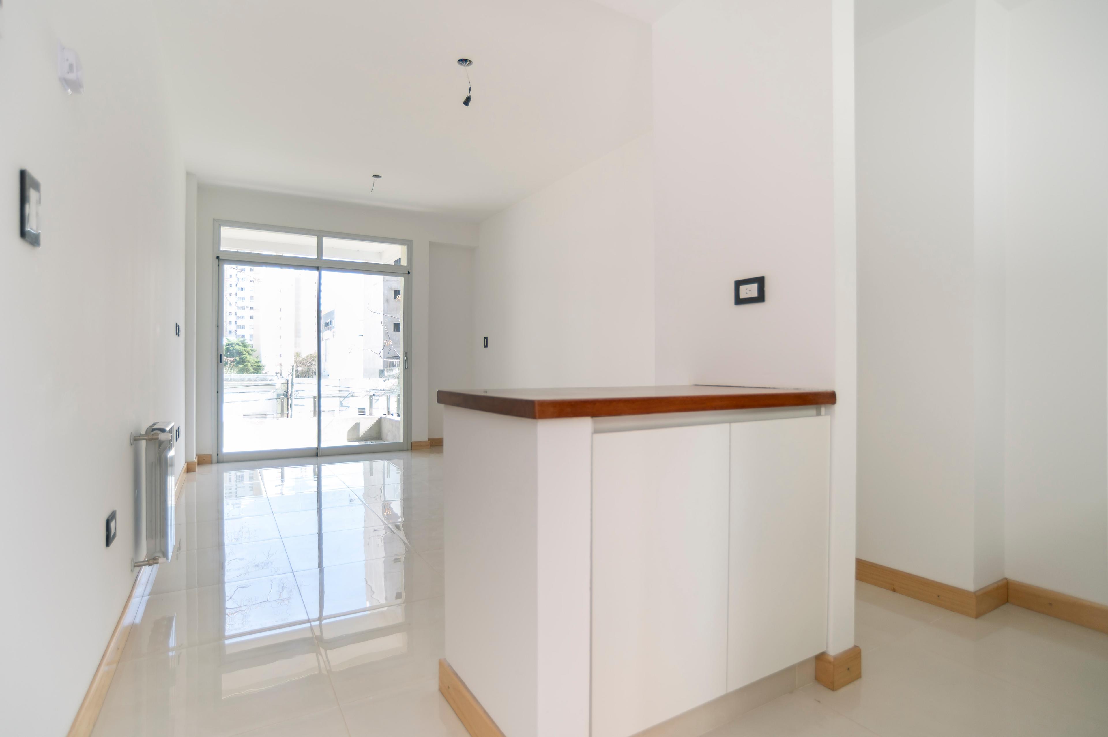 Departamento en venta en La Plata 1 dormitorio con balcón — foto 1