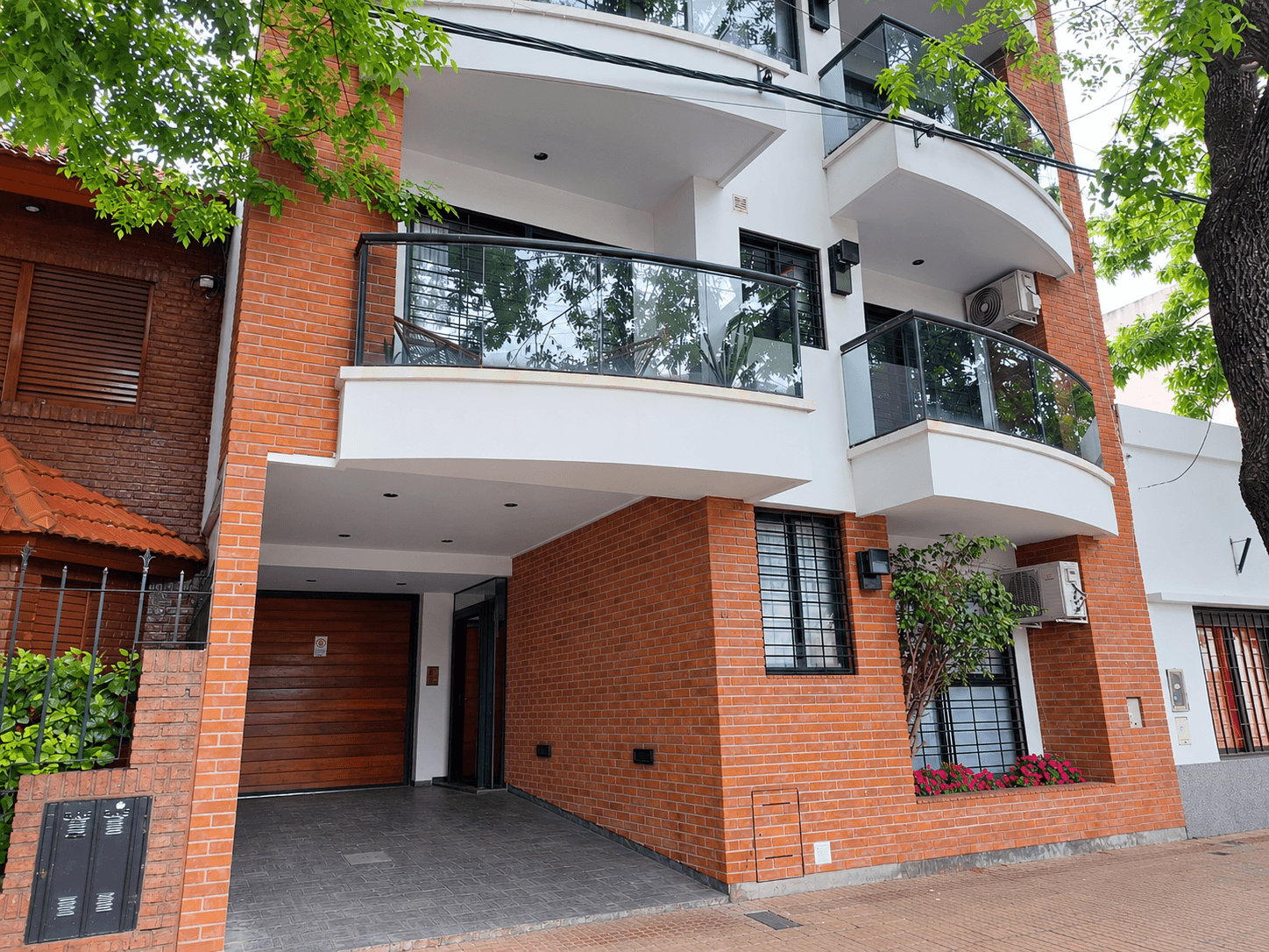 Departamento en alquiler en La Plata de 1 Dormitorio y Cochera — foto 1