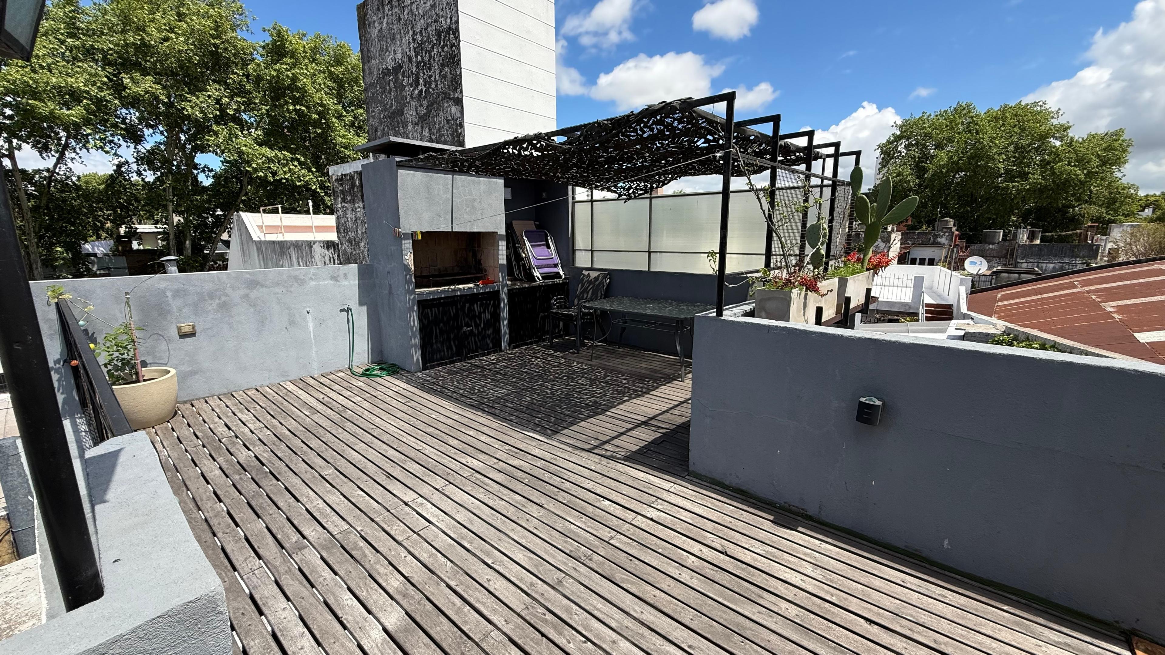 VENTA | PH 2 habitaciones + comodín y terraza en Pichincha — foto 1