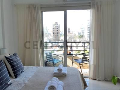 40 e/ 17 y 18 - MONOAMBIENTE EN ALQUILER ( OPCION AMOBLADO) — foto 1