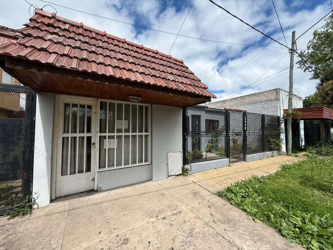62 e/ 151 y 152 - PH EN VENTA DE 2 DORMITORIOS EN LOS HORNOS — foto 1