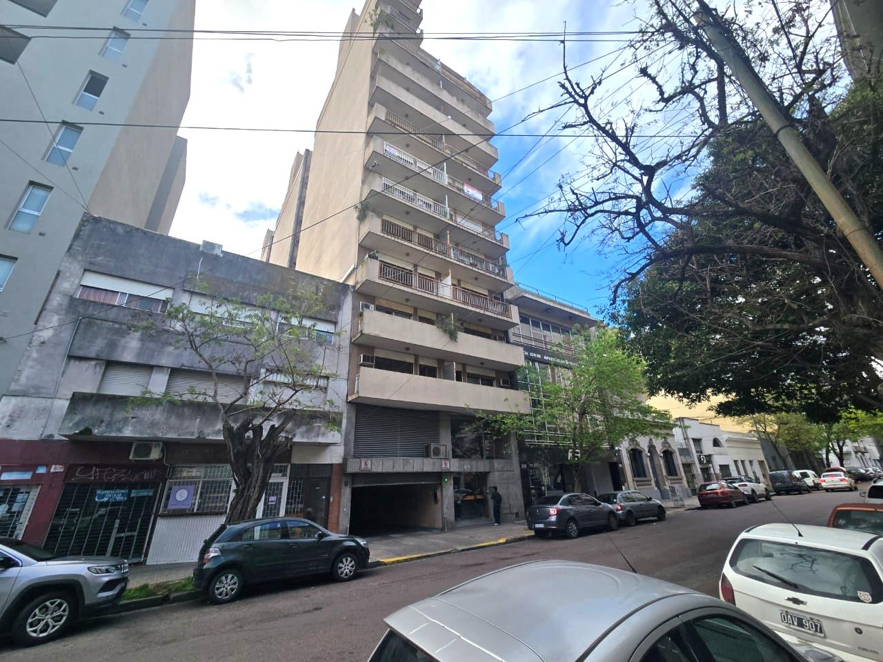 Departamento monoambiente en alquiler en 45 entre 5 y 6 La Plata — foto 1