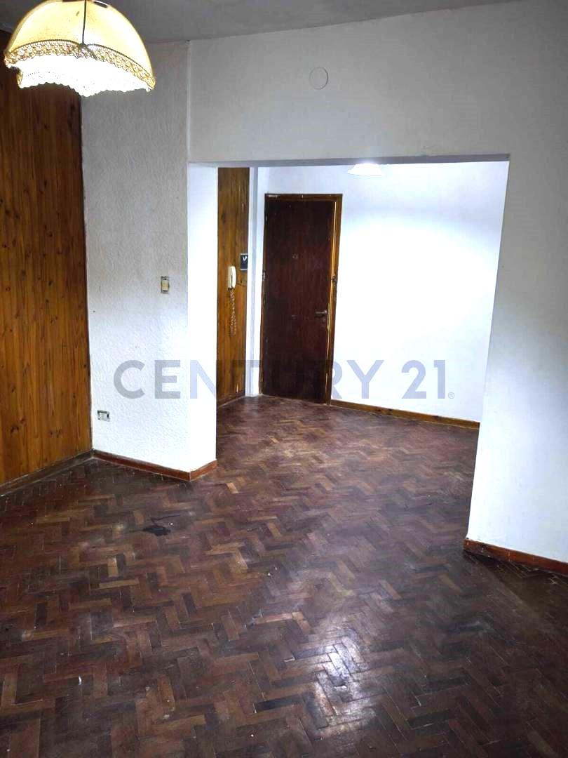 41 entre 1 y 2, La Plata. Dpto de 1 dormitorio en venta — foto 1
