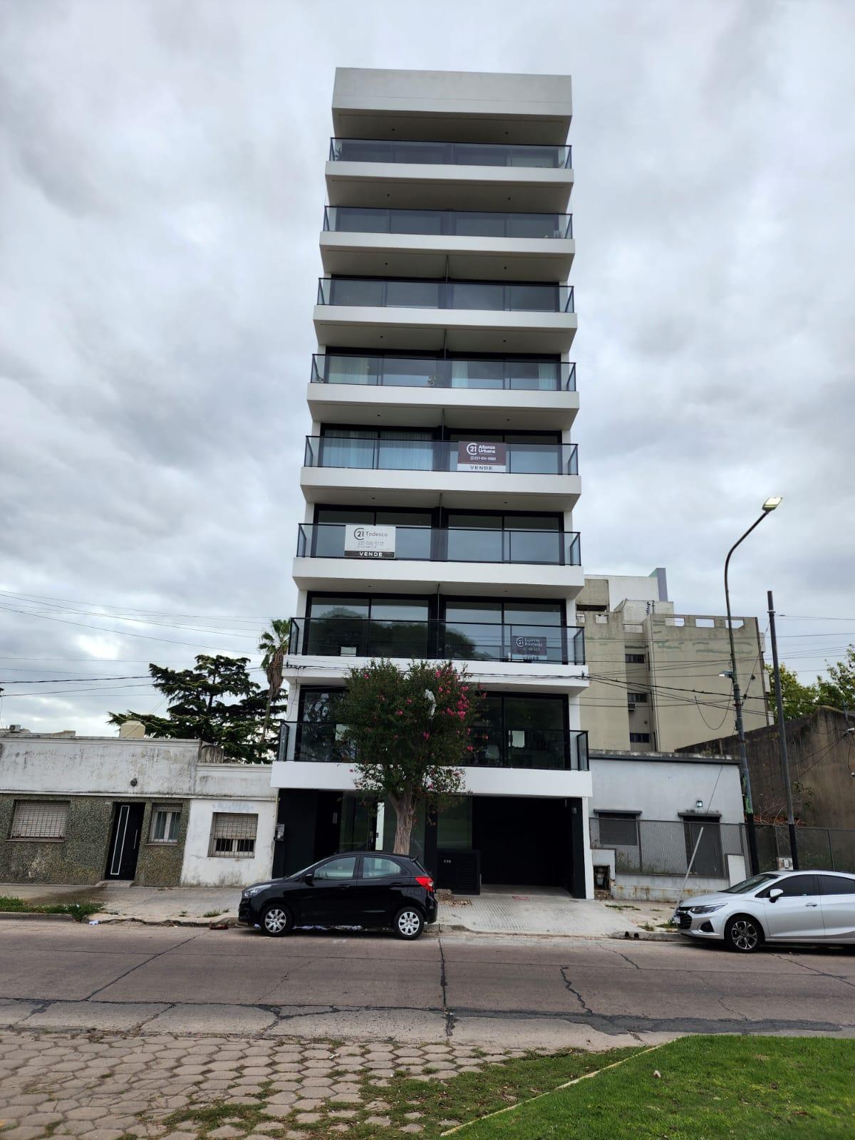 65 entre 25 y 26. Departamento en alquiler en La Plata — foto 1