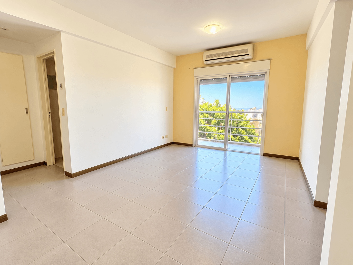 VENTA DEPARTAMENTO 3 AMBIENTES CON BALCÓN/ PISO 5/ VILLA RAFFO — foto 1