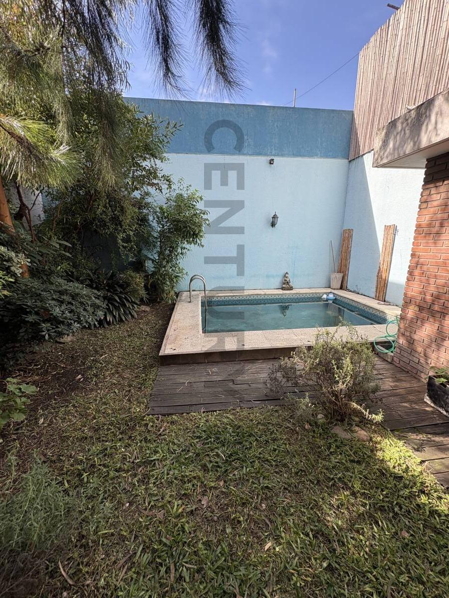 VENTA CASA 6 AMBIENTES GARAGE TOILLETE PARQUE PISCINA PARRILLA PATIO EN BARRACAS APTO CREDITO — foto 1