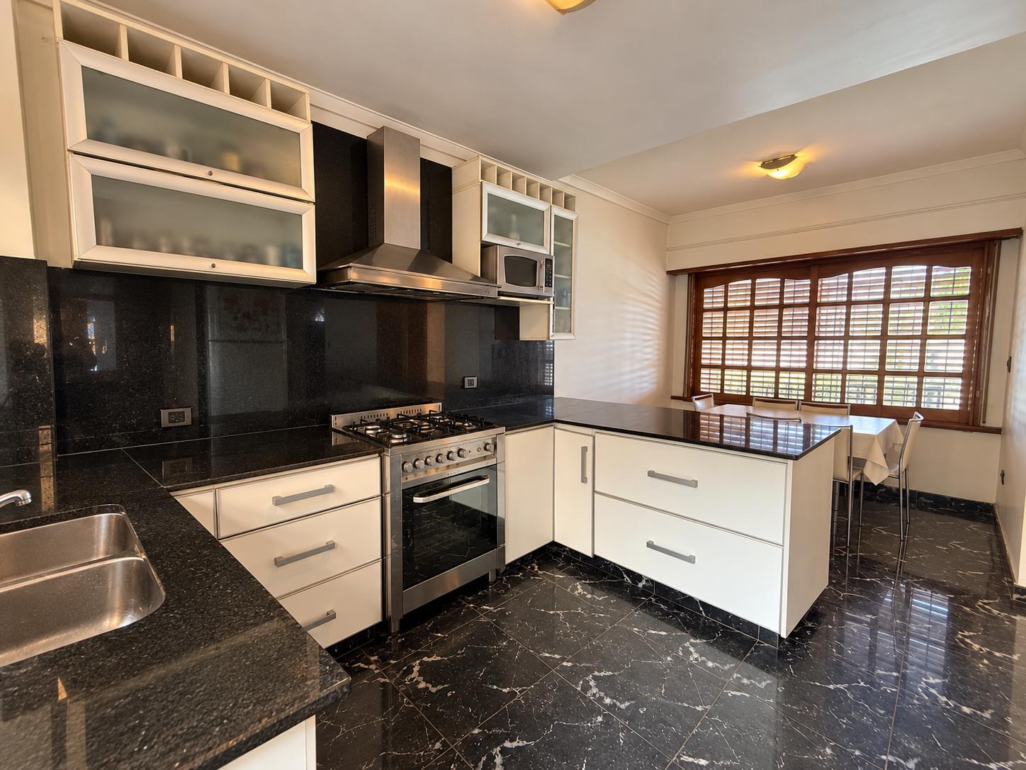 VENTA CASA 4 AMBIENTES – LANÚS ESTE APTO CRÉDITO- ACEPTA PERMUTA! — foto 1