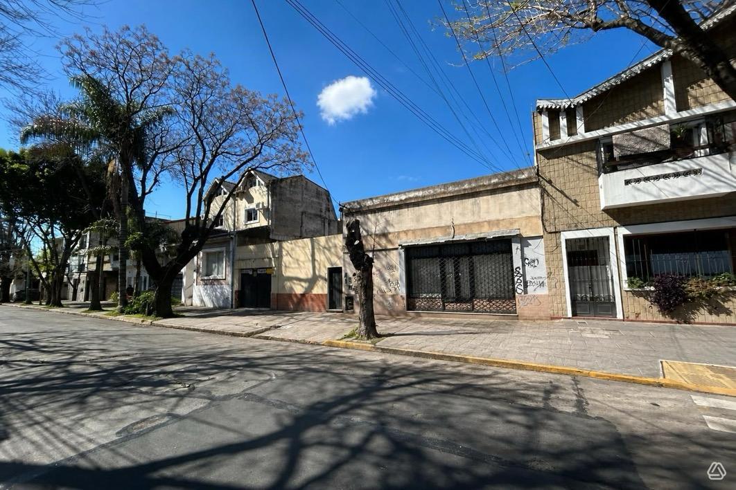 LOTE DOBLE FRENTE EN FLORIDA 532 M2 — foto 1