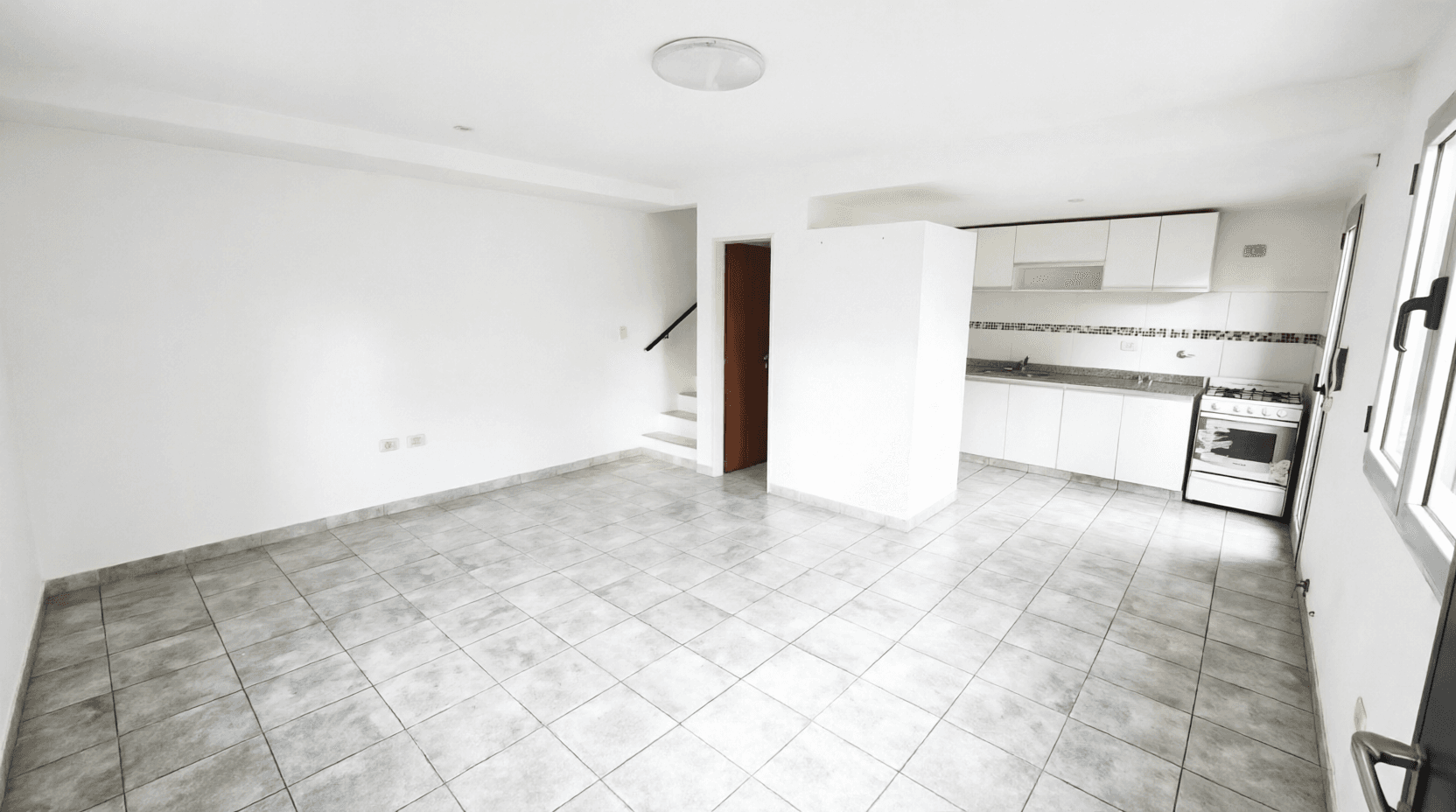 Casa Duplex en venta en Los Hornos — foto 1