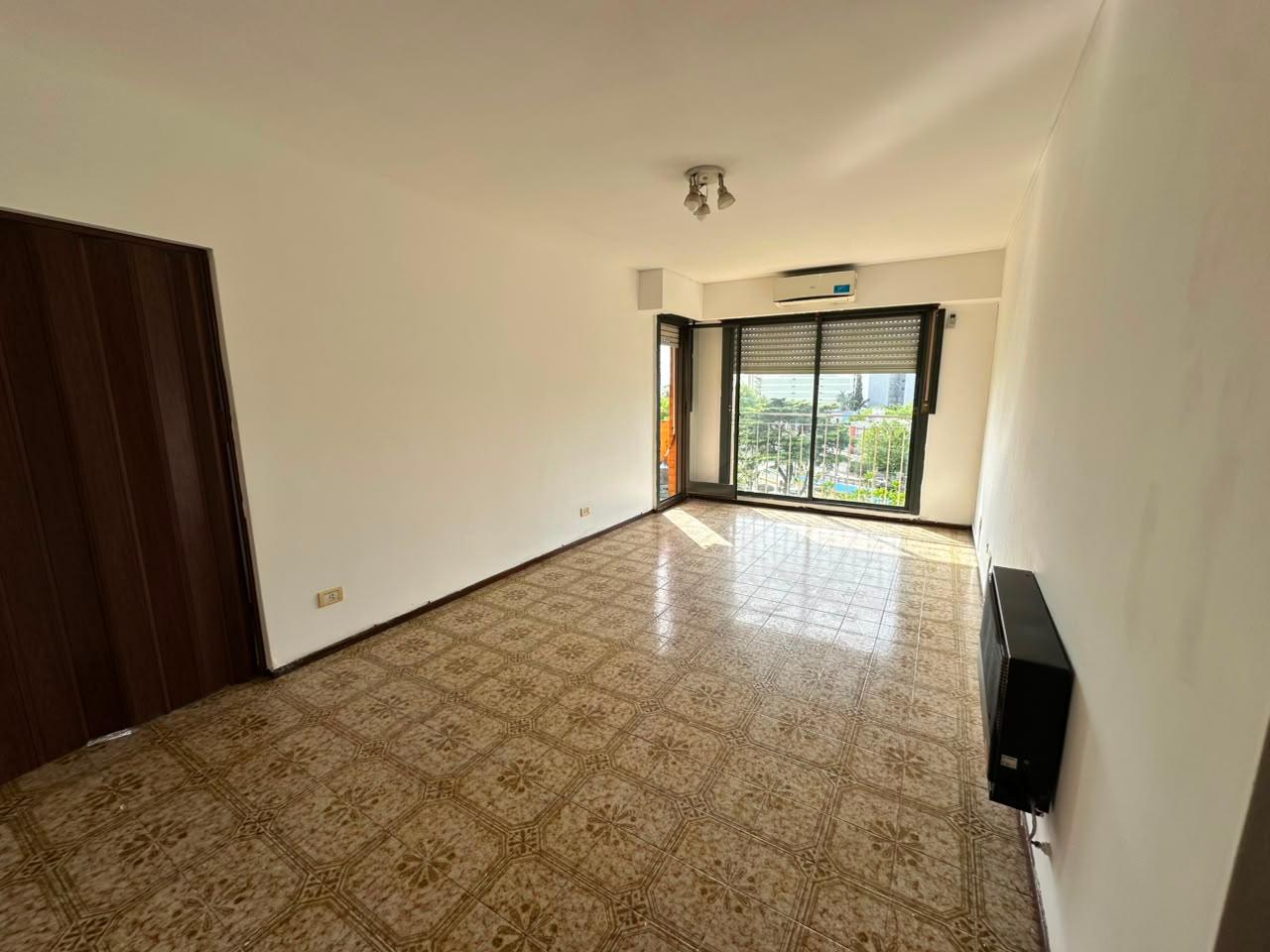 Departamento en alquiler en Lanús Oeste — foto 1