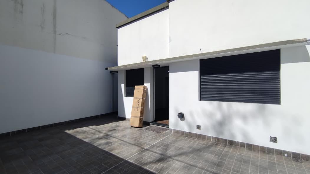 Casa en alquiler en La Plata — foto 1