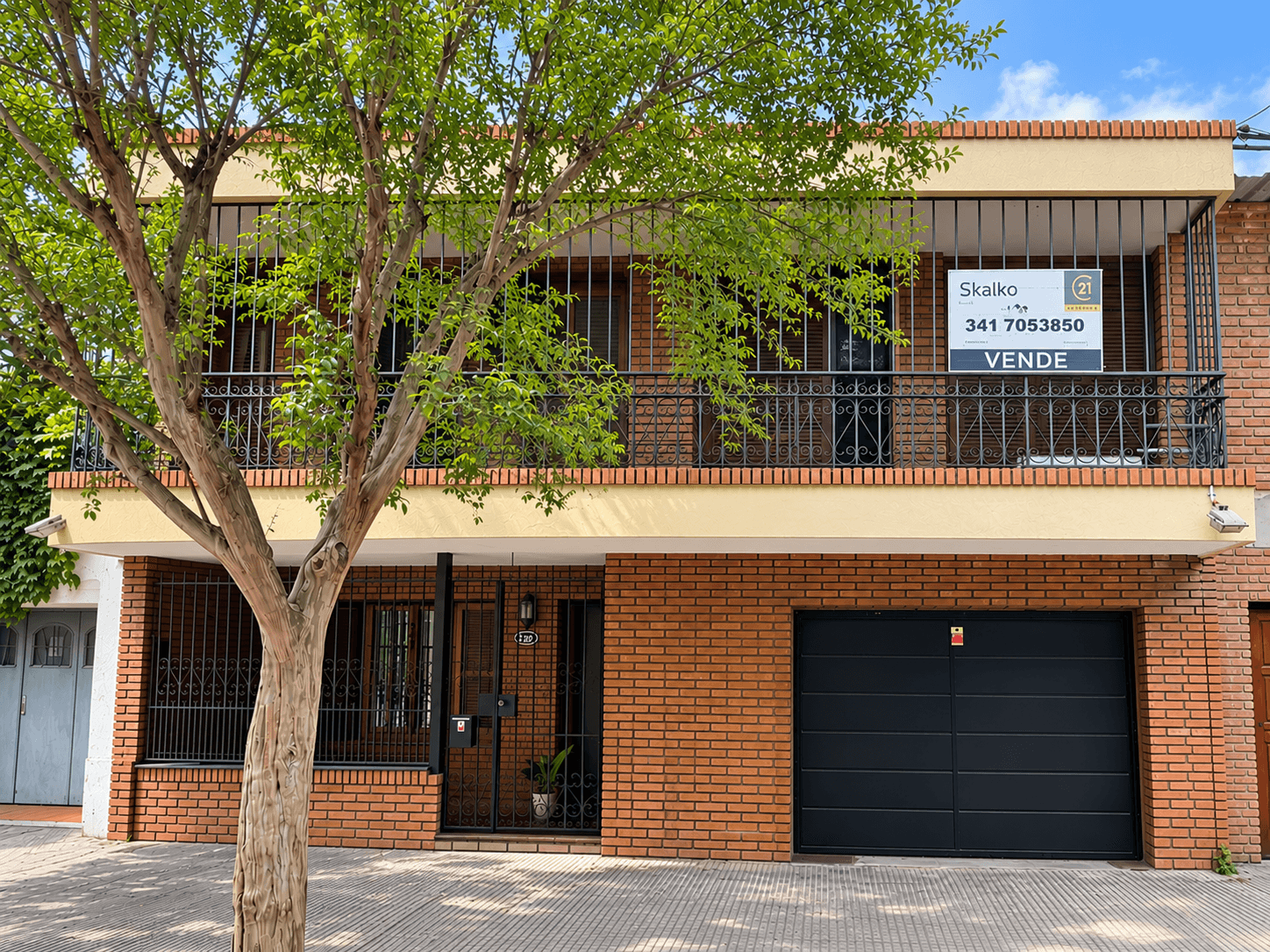 VENTA CASA 4 DORMITORIOS, 3 BAÑOS, PATIO C PARRILLERO, TERRAZA, COCHERA, BARRIO GRAL. SAN MARTIN, ROSARIO — foto 1